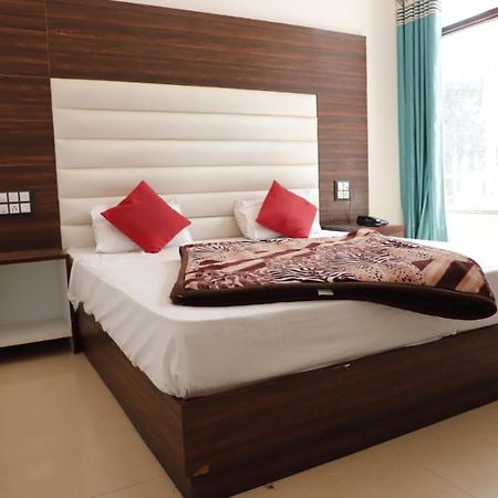 Rahul Hotel & Restaurant Масурі Екстер'єр фото