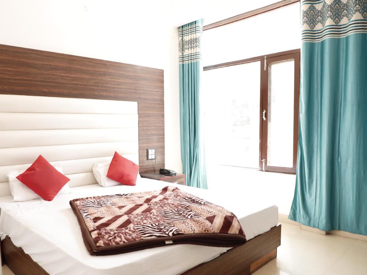 Rahul Hotel & Restaurant Масурі Екстер'єр фото