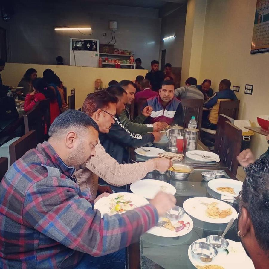 Rahul Hotel & Restaurant Масурі Екстер'єр фото