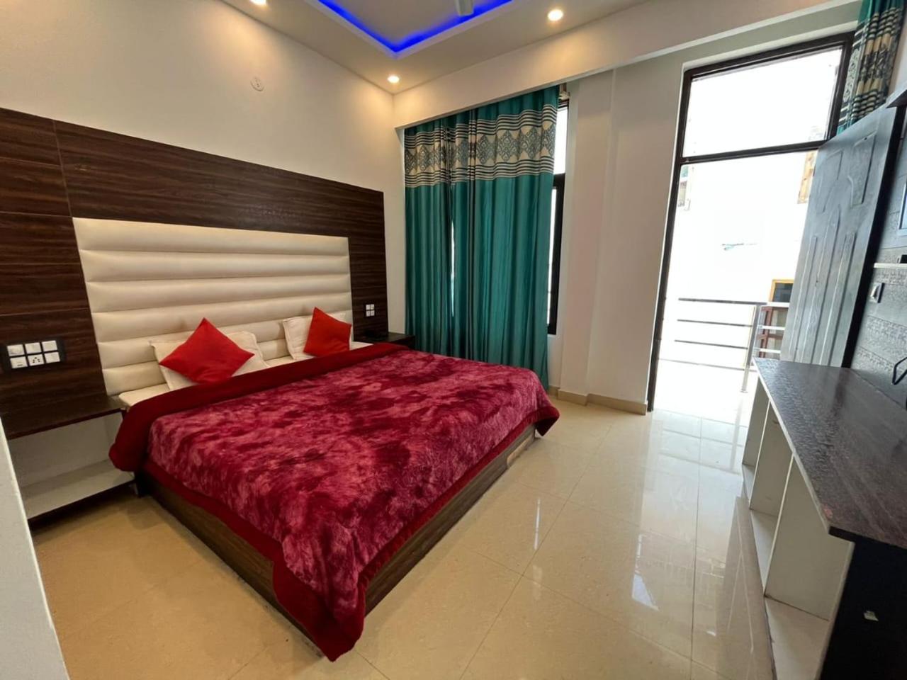 Rahul Hotel & Restaurant Масурі Екстер'єр фото