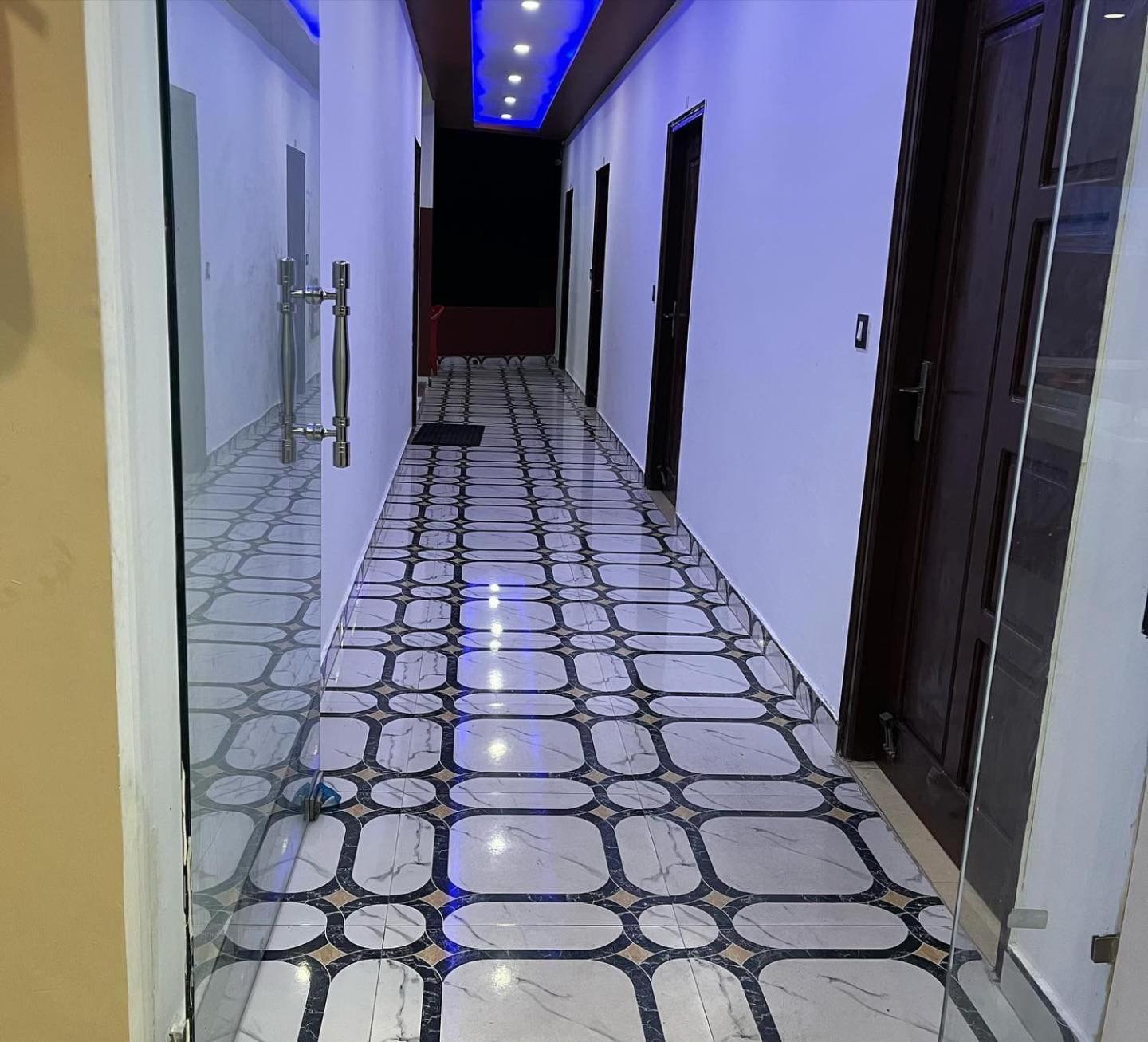 Rahul Hotel & Restaurant Масурі Екстер'єр фото