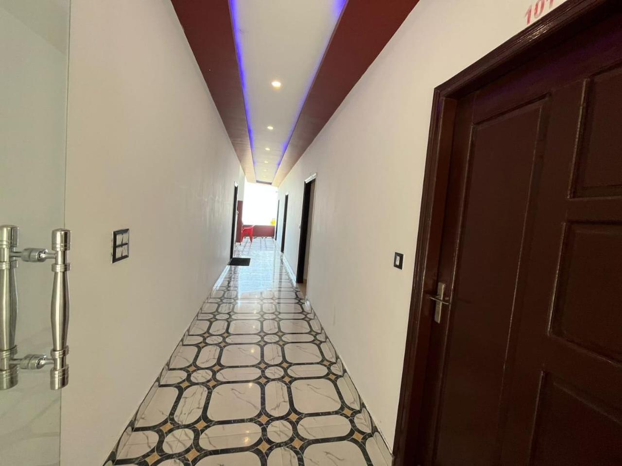 Rahul Hotel & Restaurant Масурі Екстер'єр фото