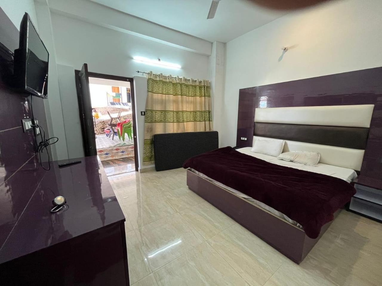 Rahul Hotel & Restaurant Масурі Екстер'єр фото